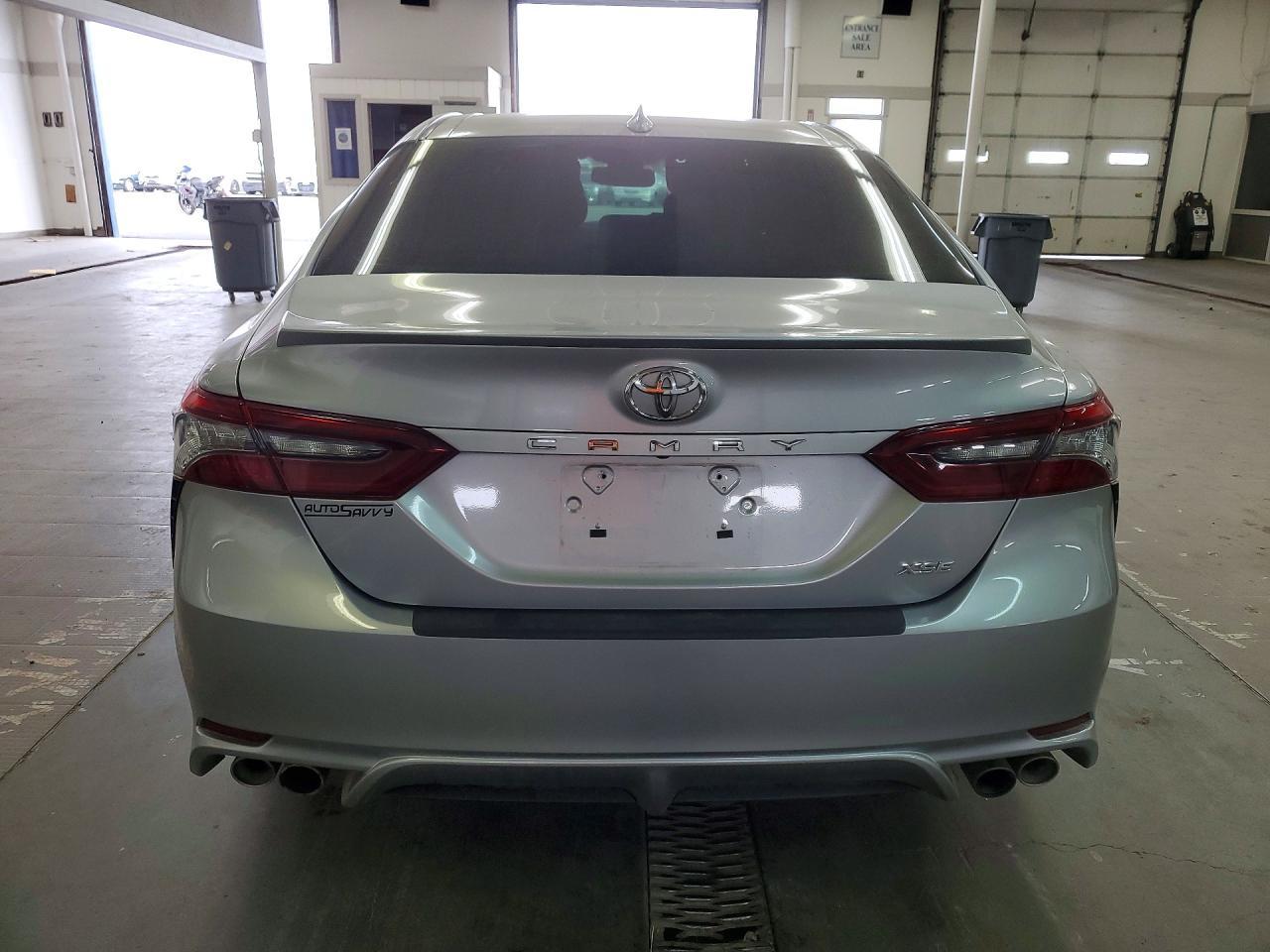 2021 Toyota Camry - Image 6