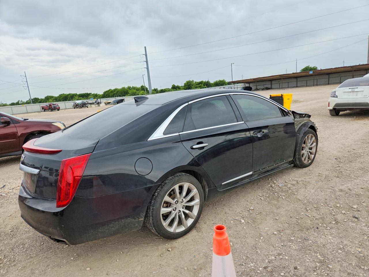 2016 Cadillac Xts Luxury Collection - Image 3