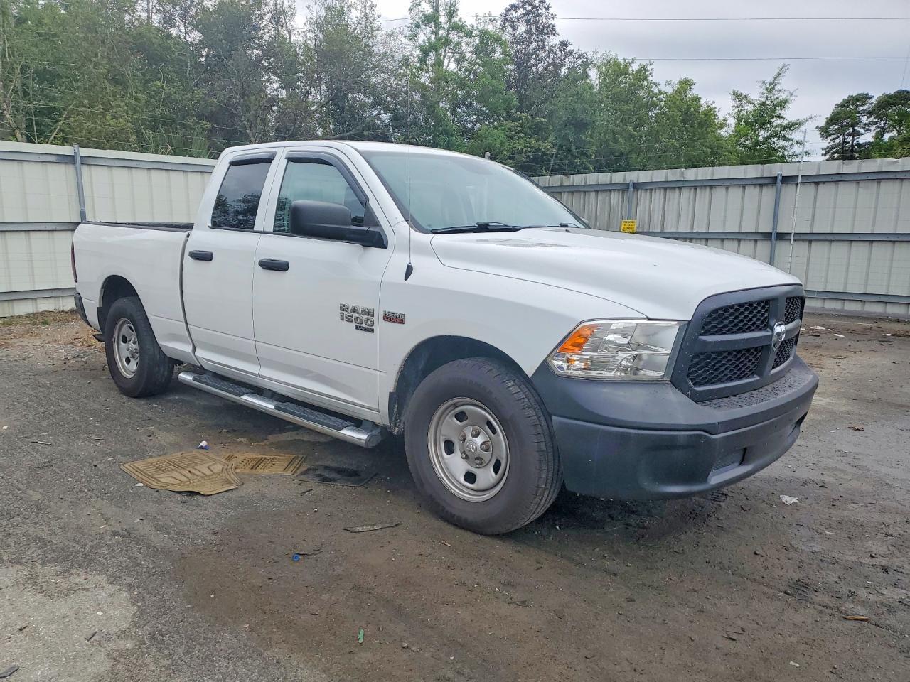2019 Ram 1500 Classic Tradesman - Фото 4