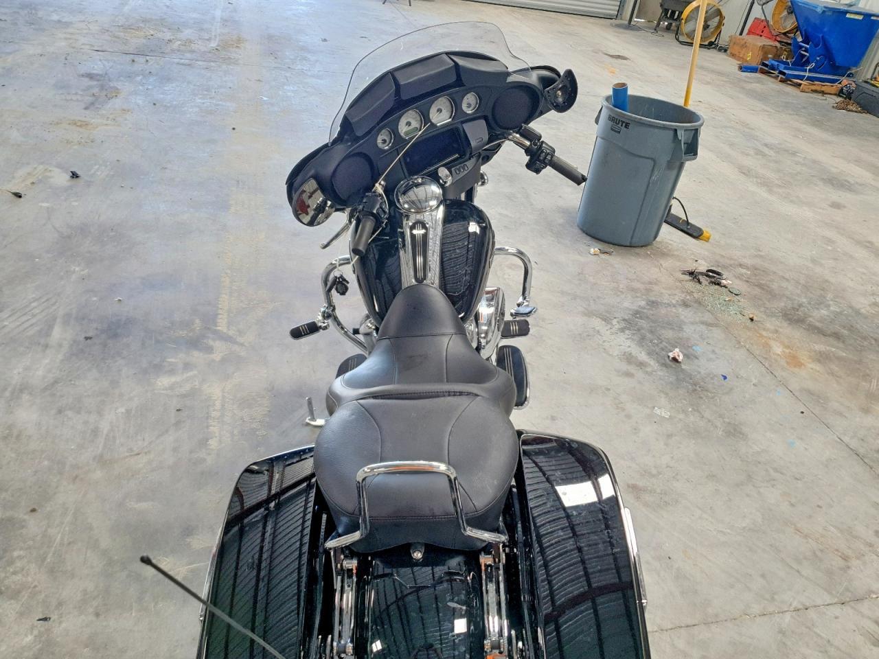 2023 Harley Davidson Flhx - Image 6