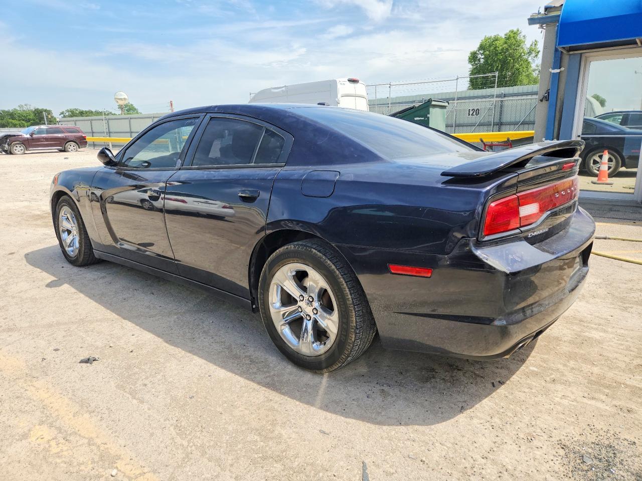 2012 Dodge Charger Se - Image 2