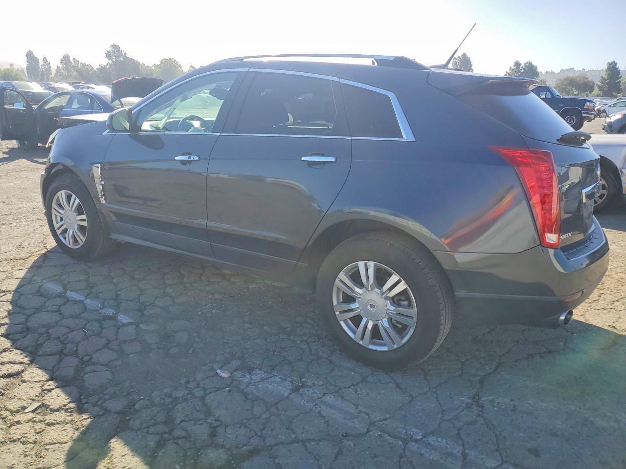 2011 Cadillac Srx Luxury Collection - Image 2