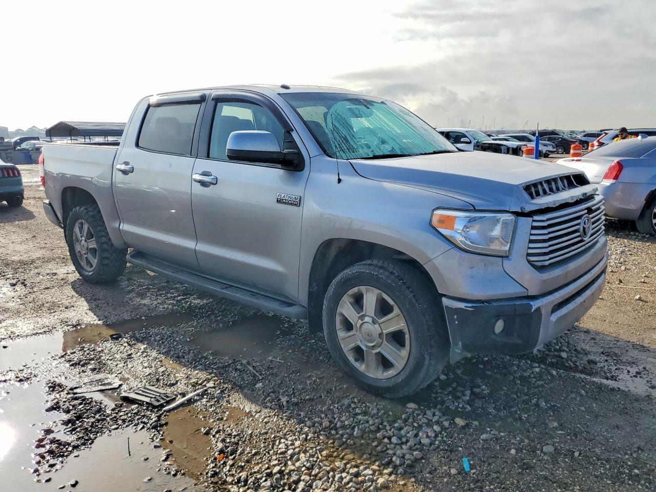 2015 Toyota Tundra Platinum - Image 4