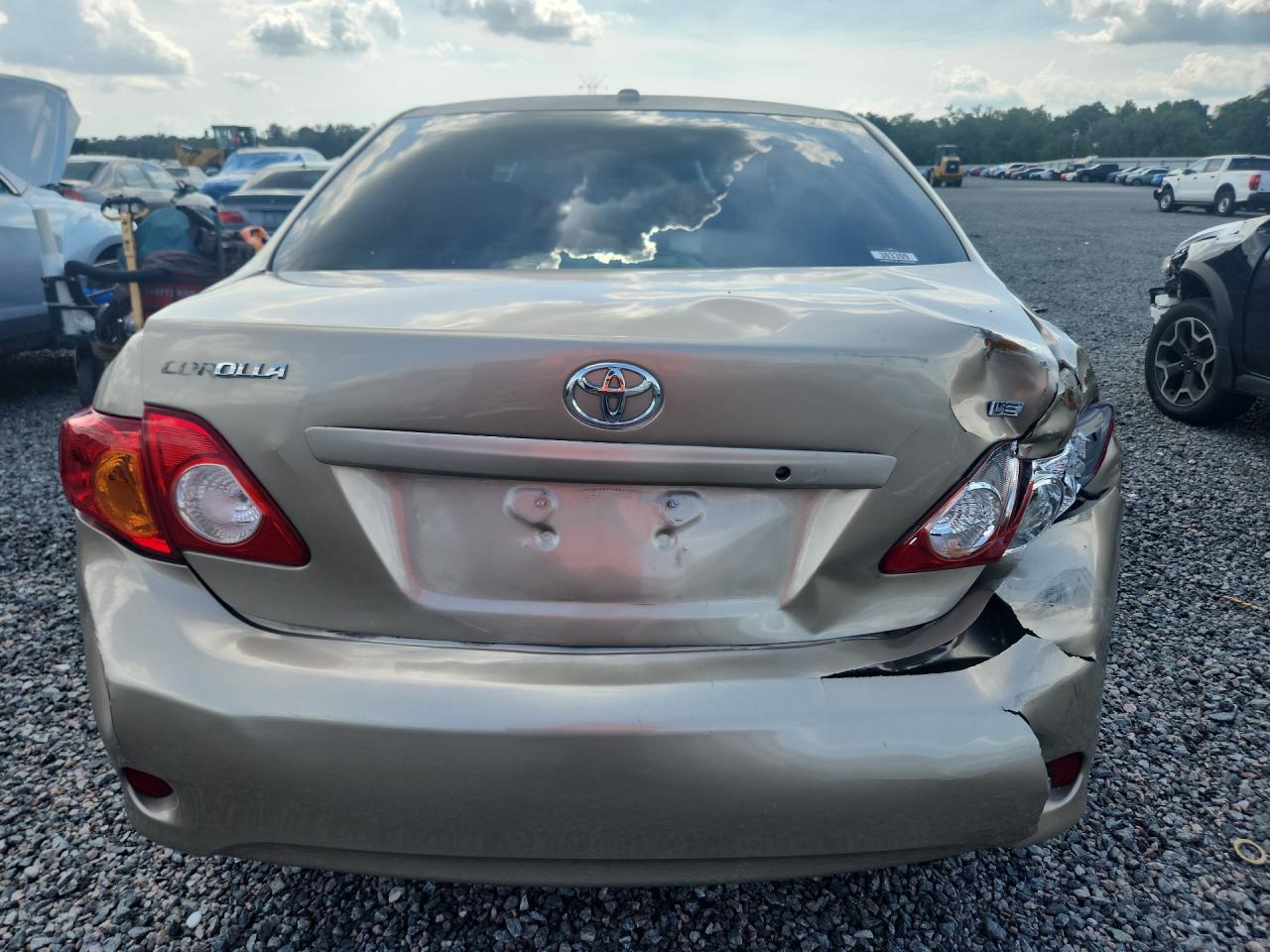 2009 Toyota Corolla Le - Image 6