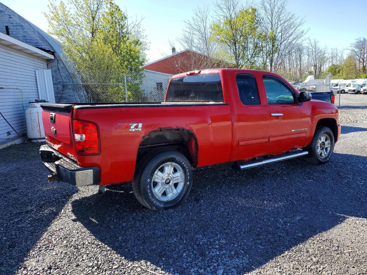 2011 Chevrolet Silverado K1500 Lt - Фото 3