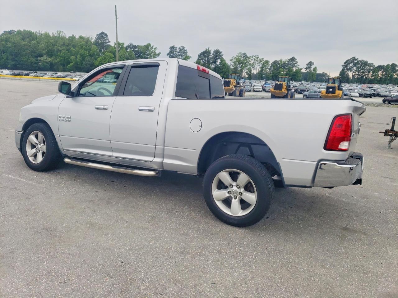 2013 Ram 1500 Slt - Image 2