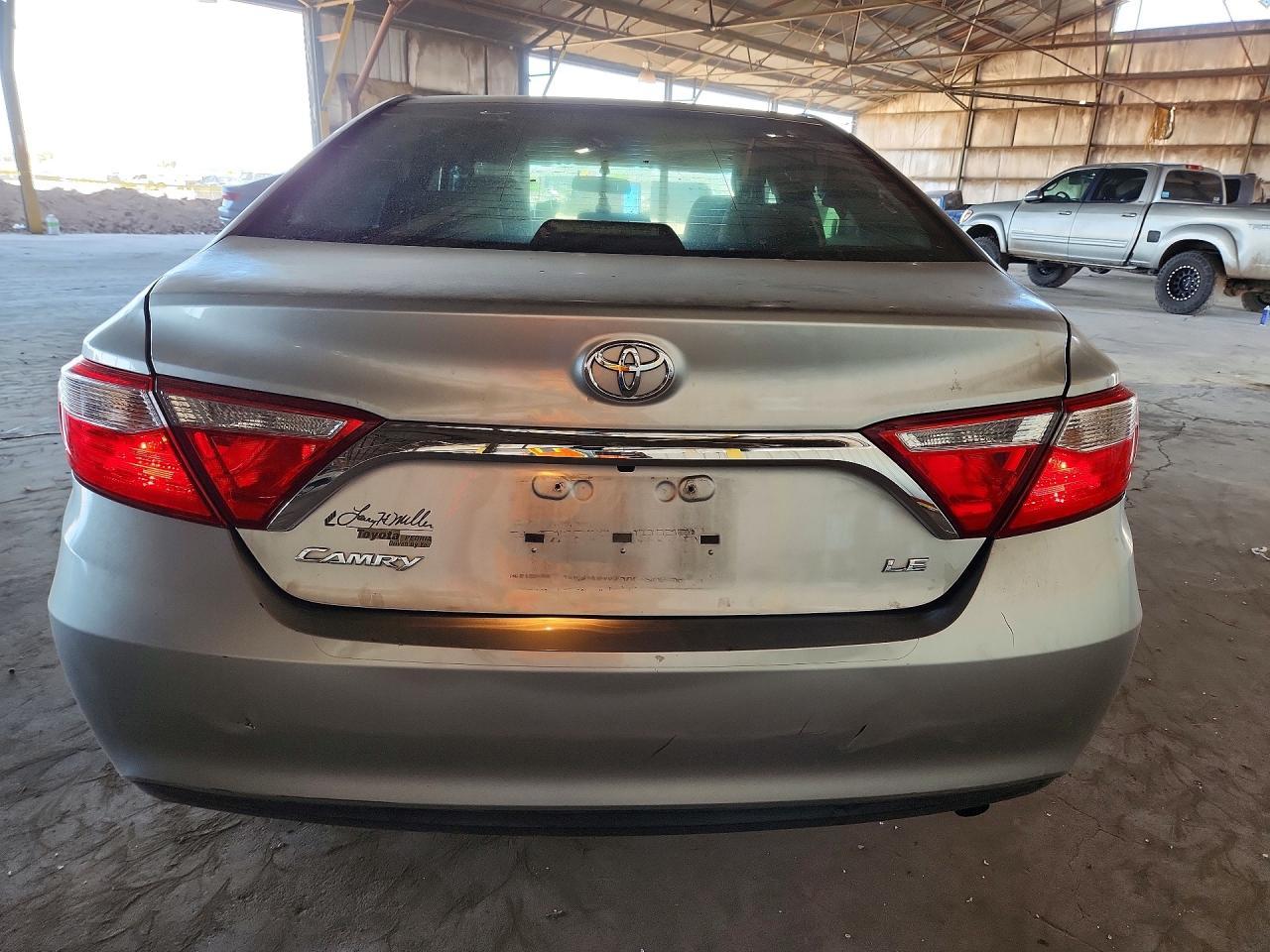 2017 Toyota Camry Le - Image 6