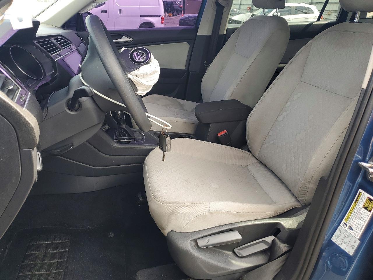 2018 Volkswagen Tiguan S - Фото 7