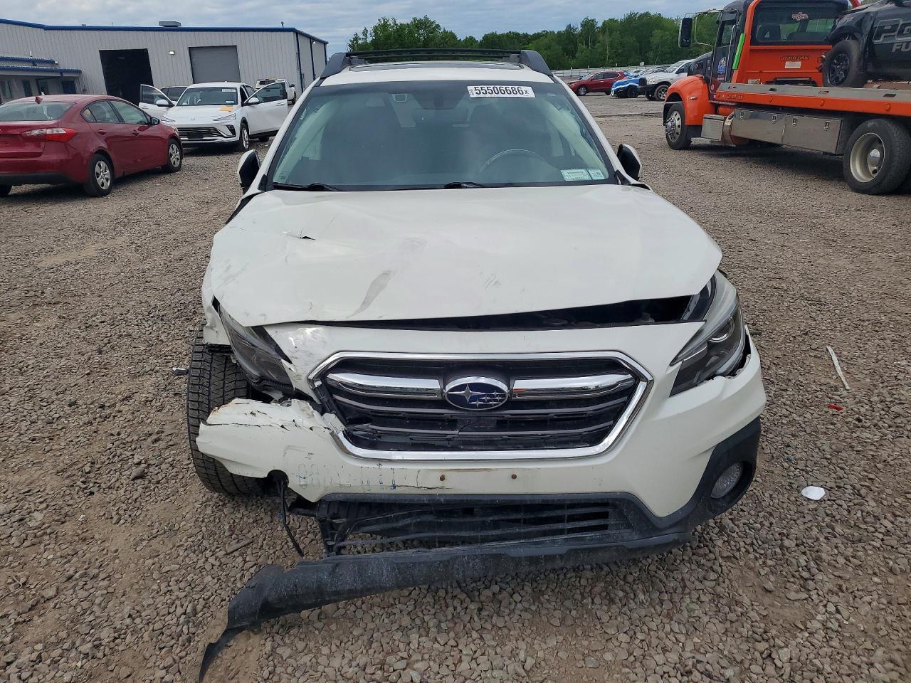 2019 Subaru Outback 3.6R Limited - Image 5