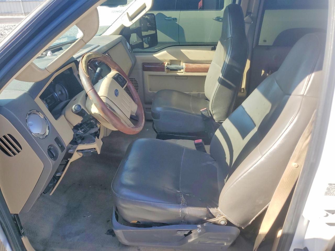 2010 Ford F350 Super Duty - Фото 7