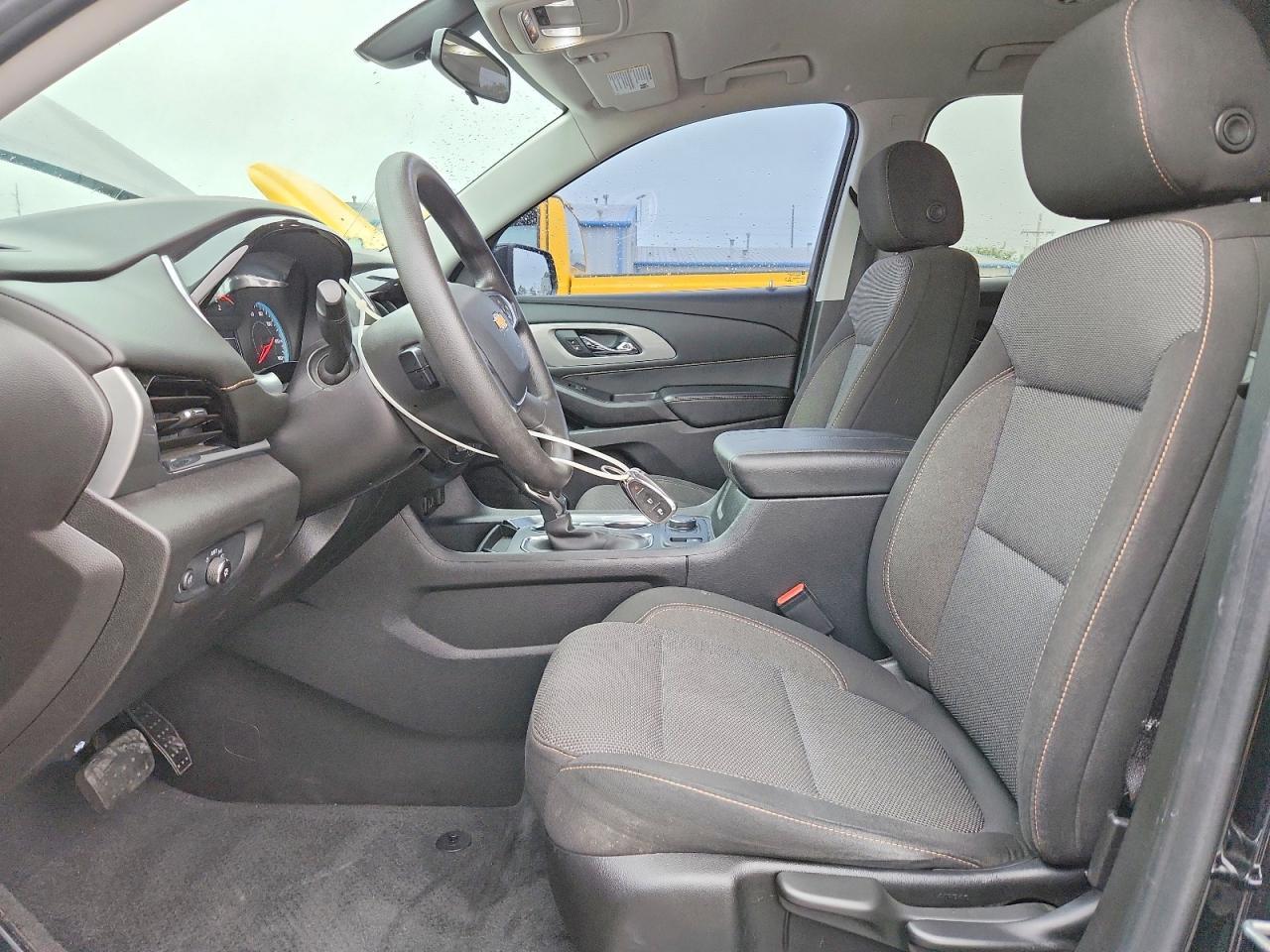 2021 Chevrolet Traverse Ls - Image 7