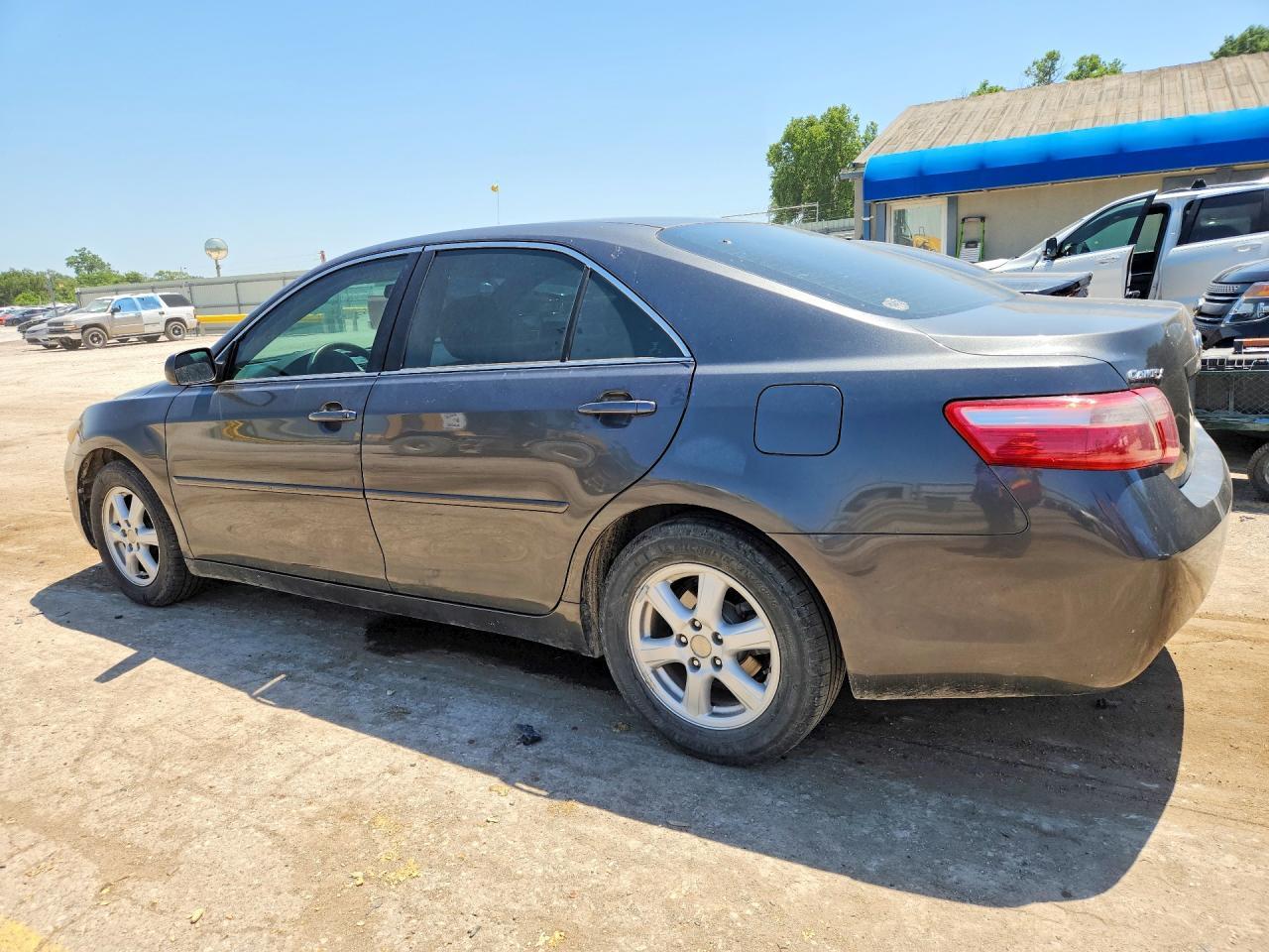 2008 Toyota Camry Le - Image 2