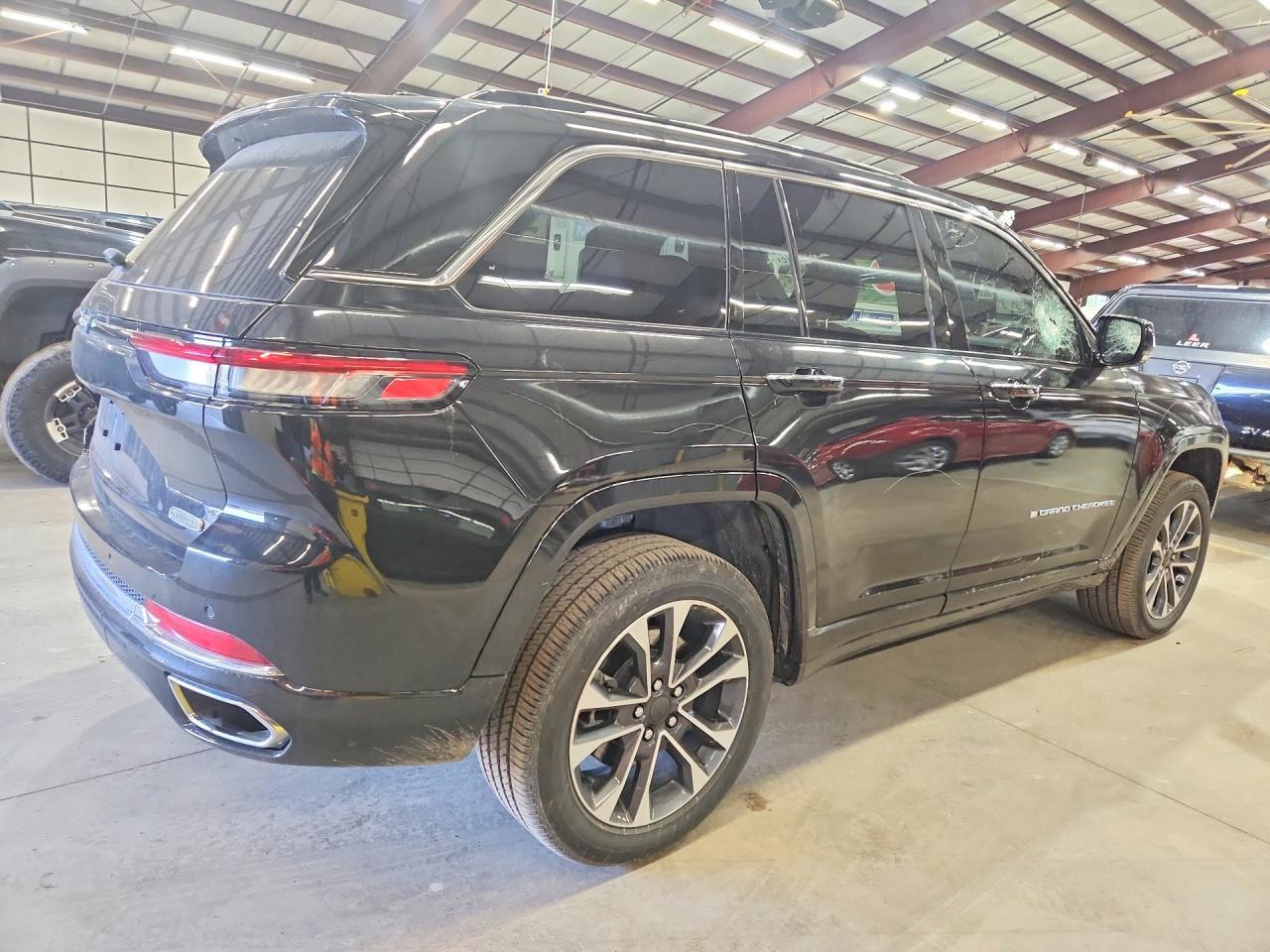 2024 Jeep Grand Cherokee Overland 4Xe - Фото 3