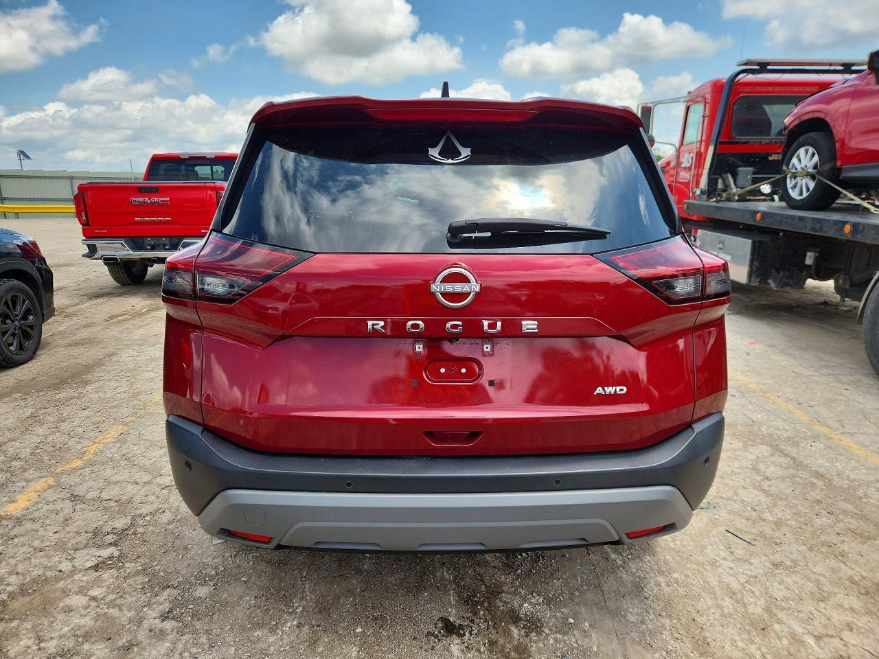 2023 Nissan Rogue S - Image 6