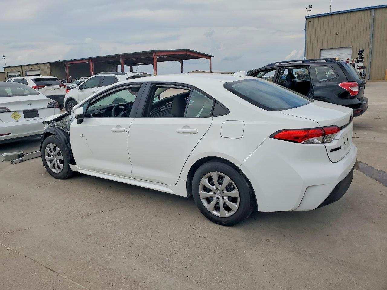 2024 Toyota Corolla Le - Фото 2