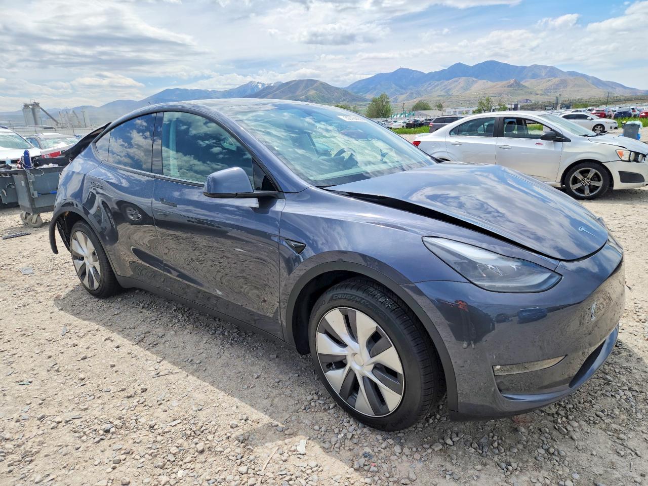2023 Tesla Model Y - Image 4