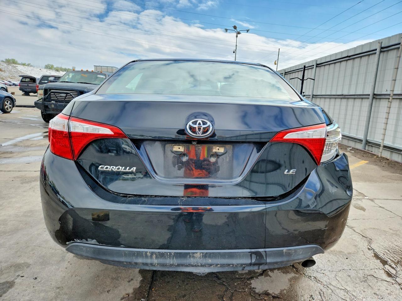 2015 Toyota Corolla Le - Фото 6
