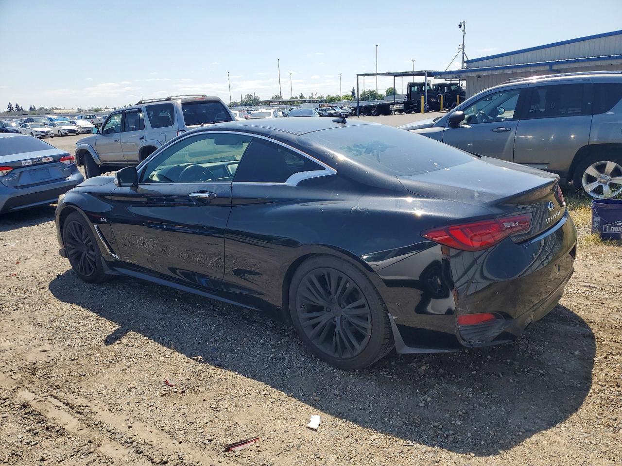 2017 Infiniti Q60 2.0T Premium - Image 2
