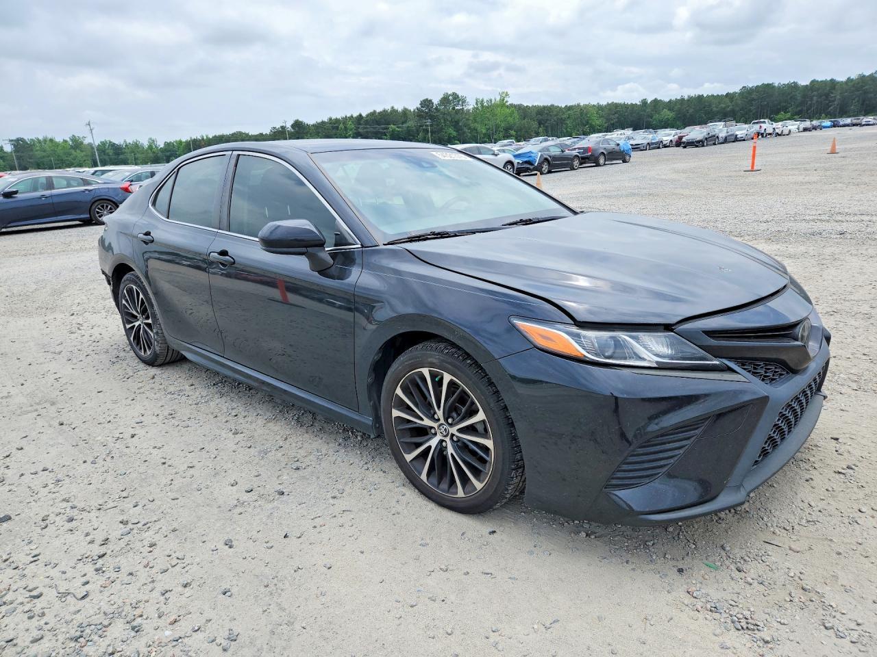 2018 Toyota Camry Se - Фото 4