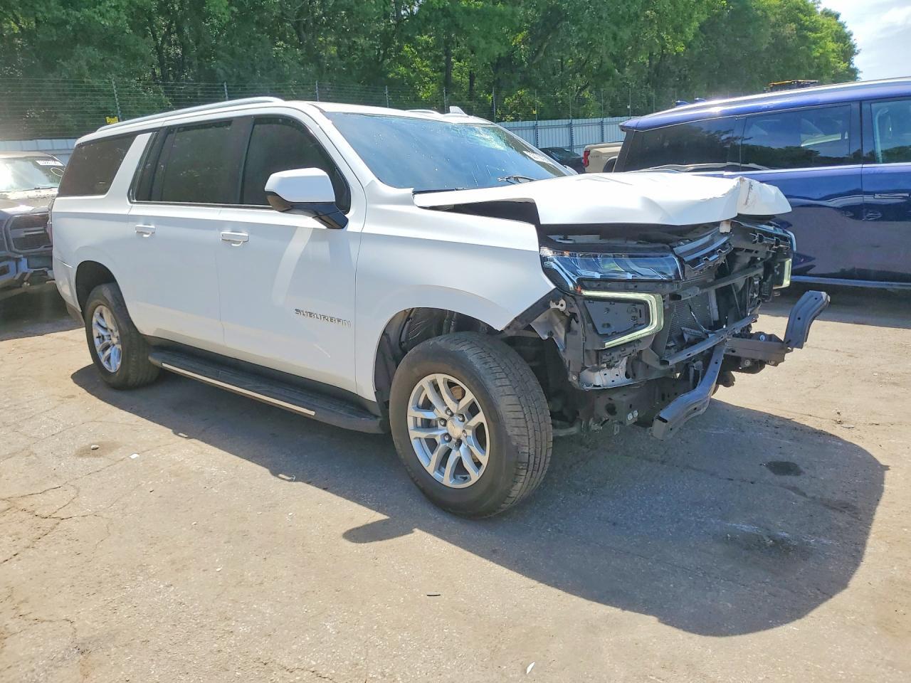 2021 Chevrolet Suburban K1500 Ls - Фото 4