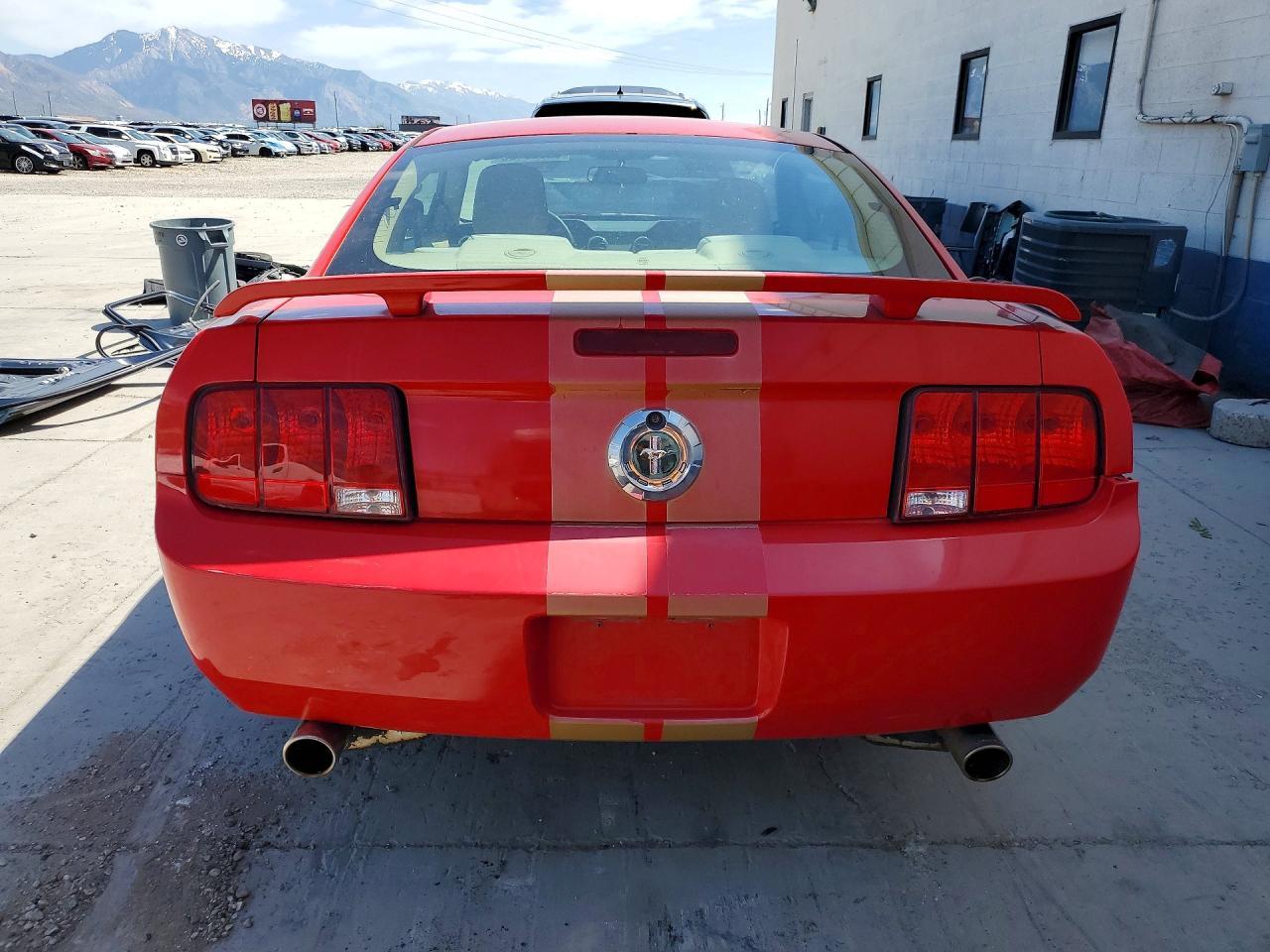 2005 Ford Mustang - Фото 6