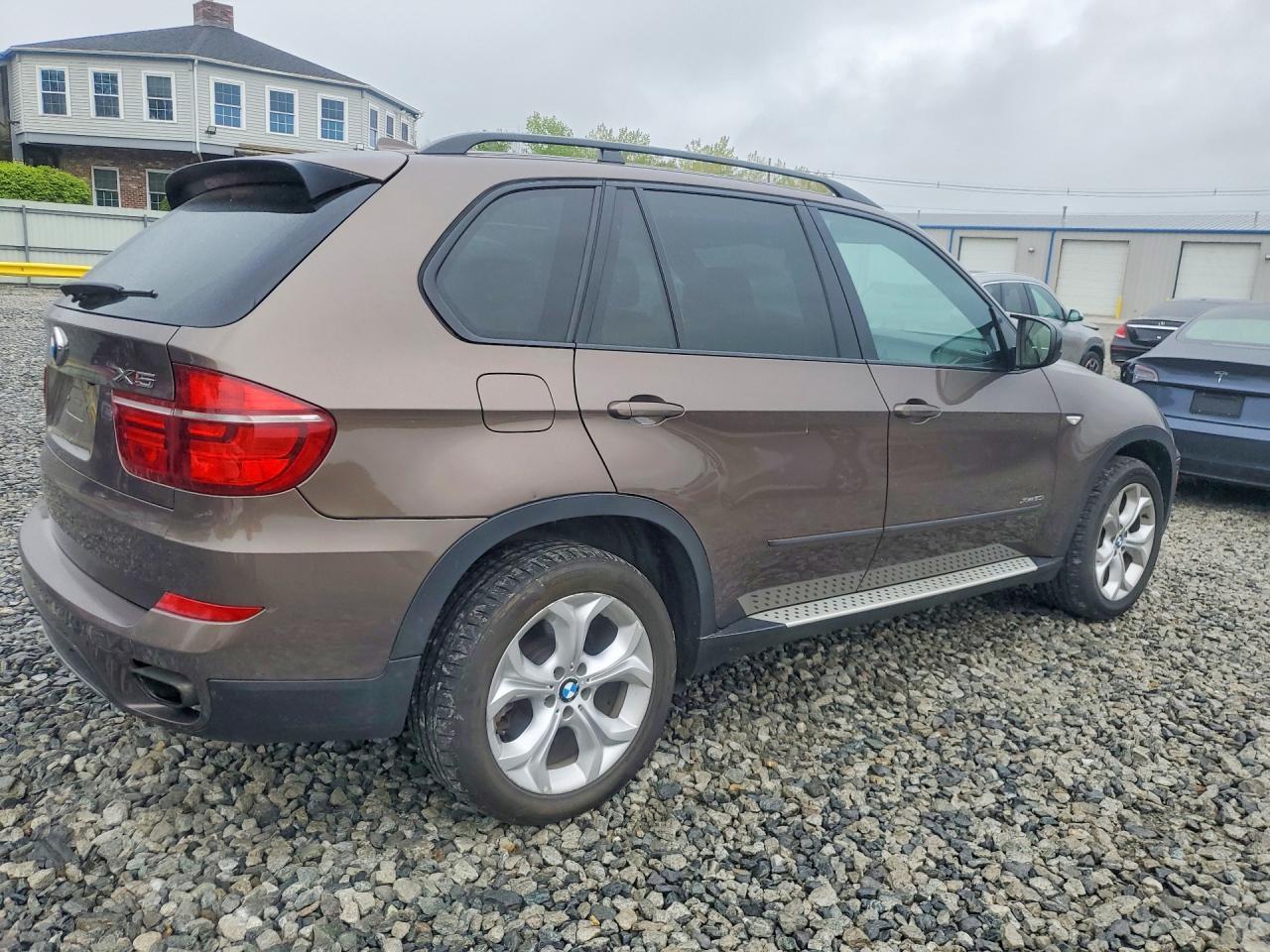 2012 BMW X5 xDrive50I - Фото 3