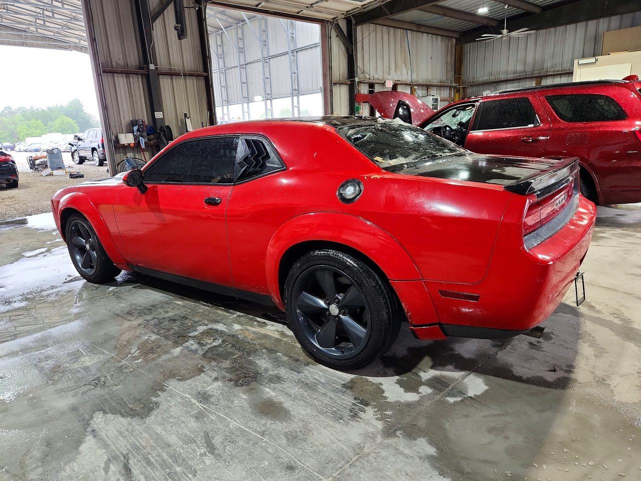 2013 Dodge Challenger R - Image 2
