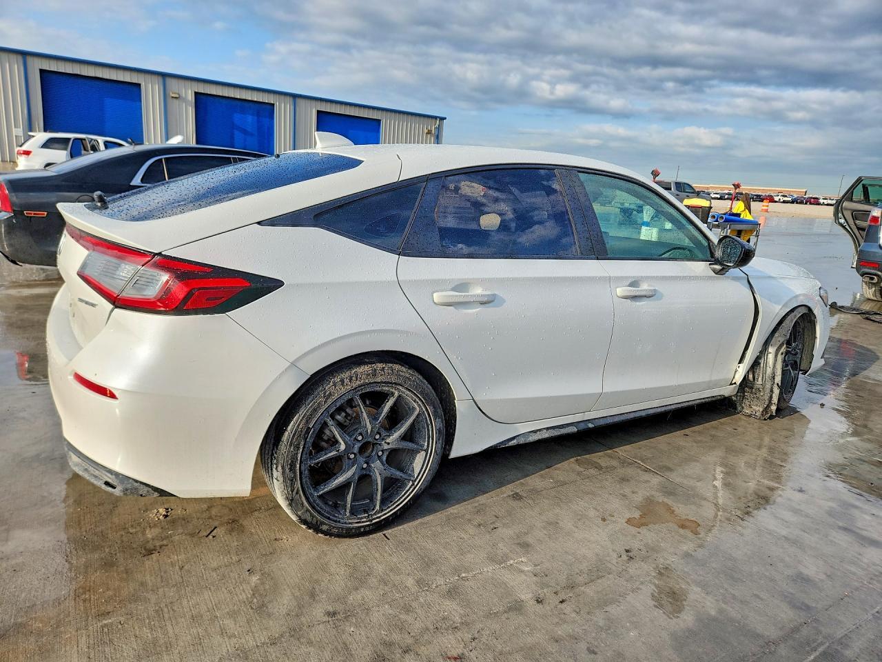 2023 Honda Civic Sport - Image 3