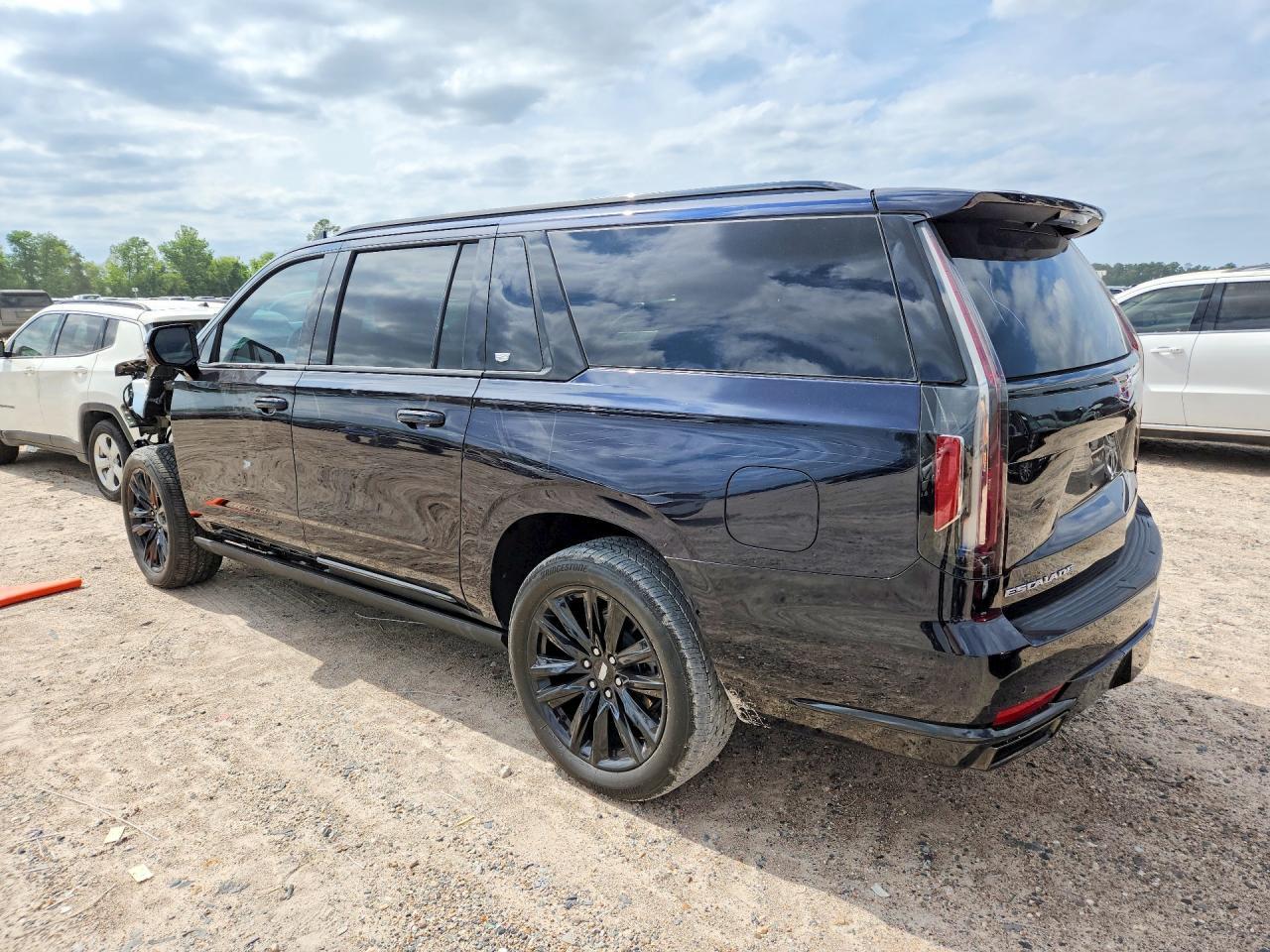 2024 Cadillac Escalade Esv Sport - Image 2