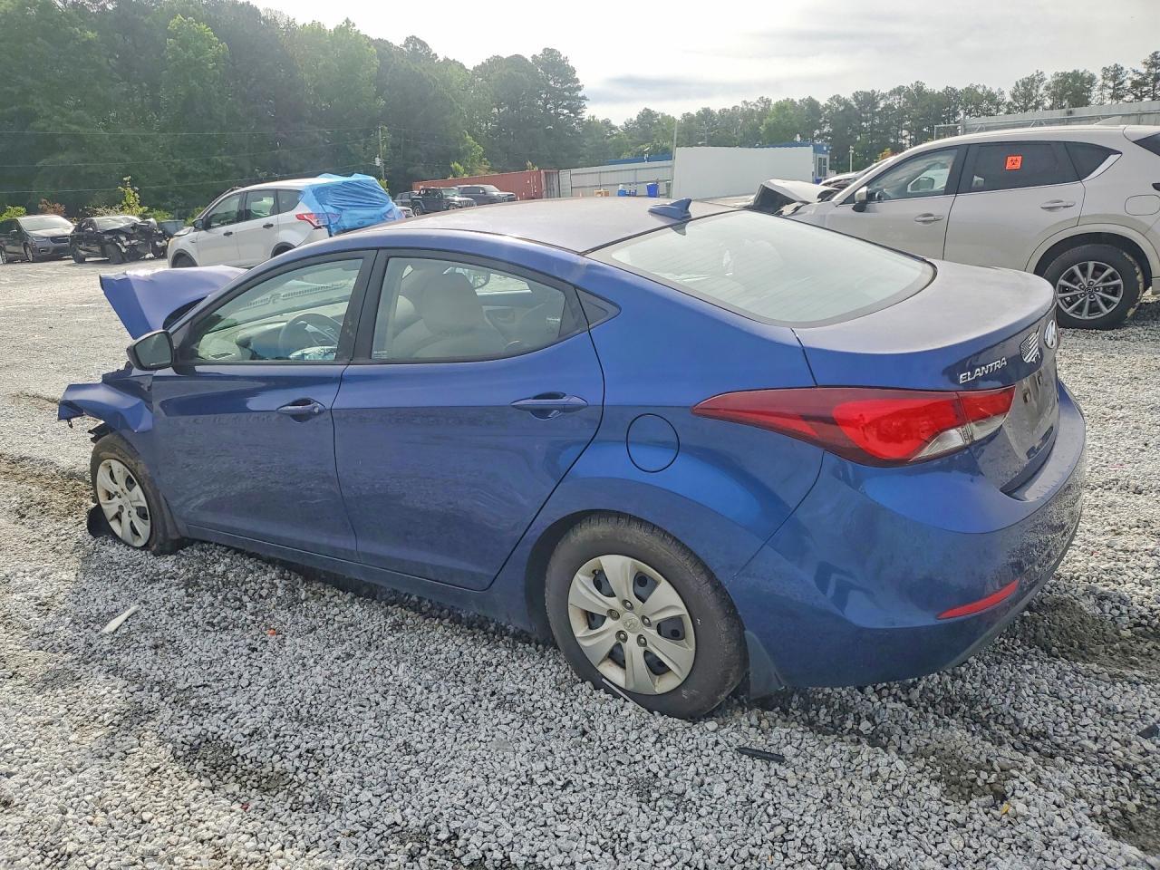 2016 Hyundai Elantra Se - Фото 2