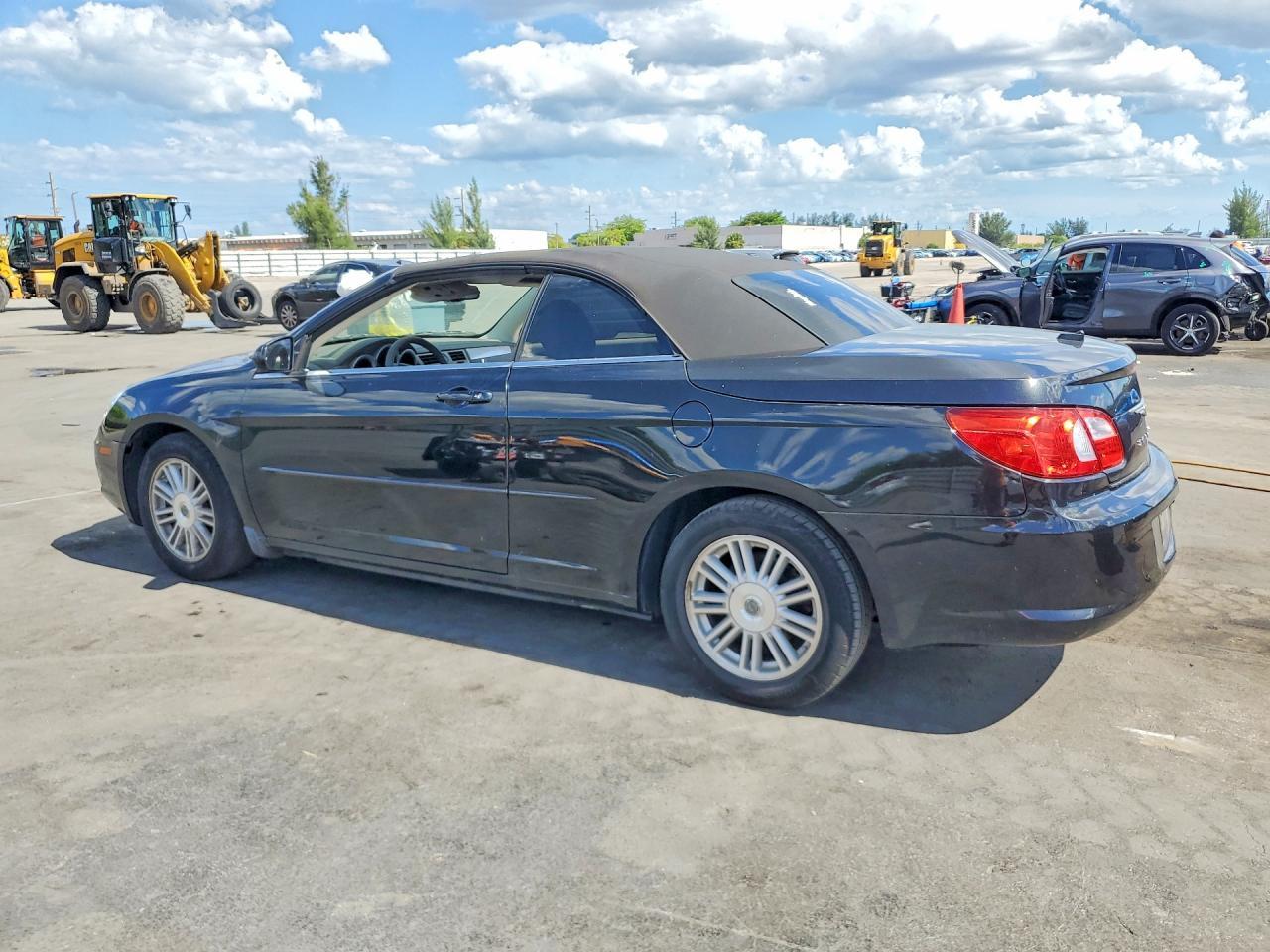 2008 Chrysler Sebring Touring - Фото 2
