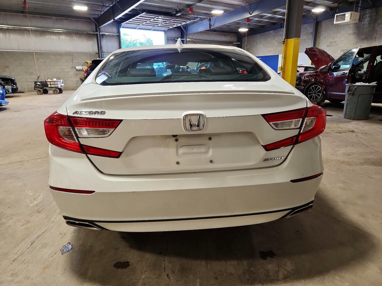 2018 Honda Accord Sport - Image 6
