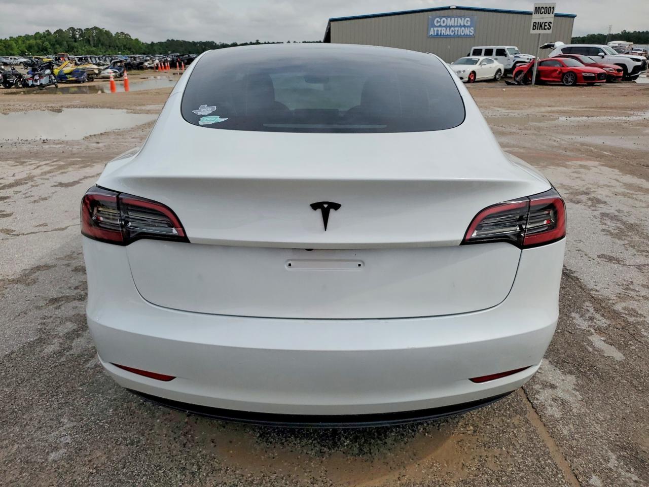 2023 Tesla Model 3 - Фото 6