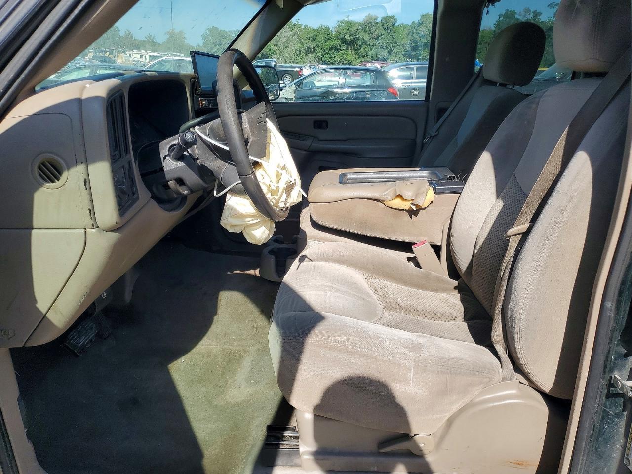 2004 Chevrolet Silverado C1500 - Image 7