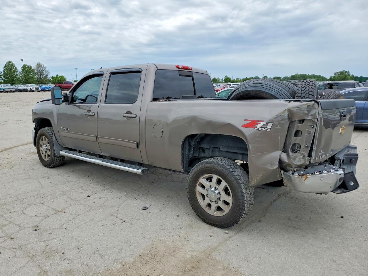 2014 Chevrolet Silverado K2500 Heavy Duty Ltz - Image 2
