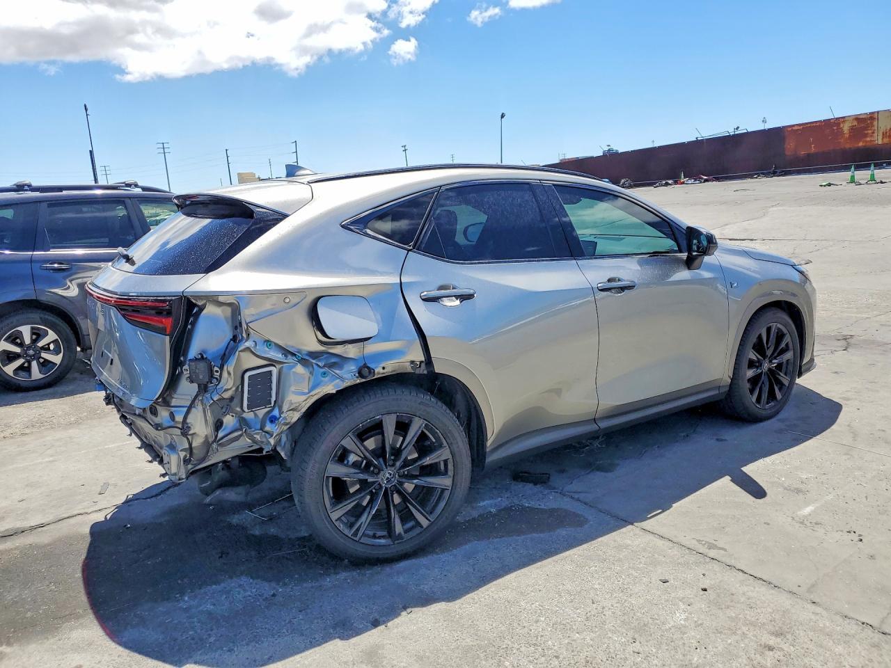 2024 Lexus Nx 450H+ F Sport Handling - Фото 3