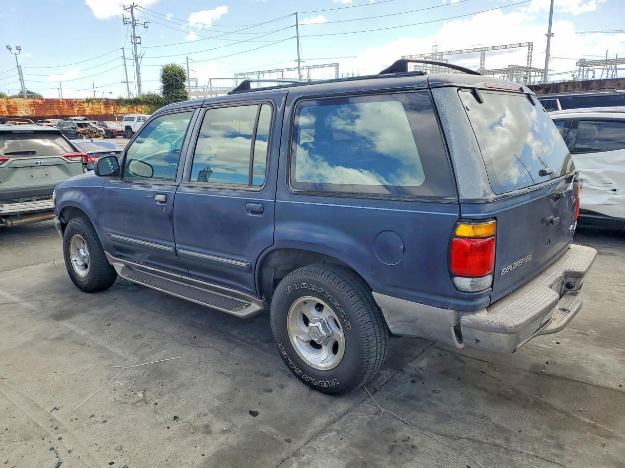 1995 Ford Explorer - Фото 2