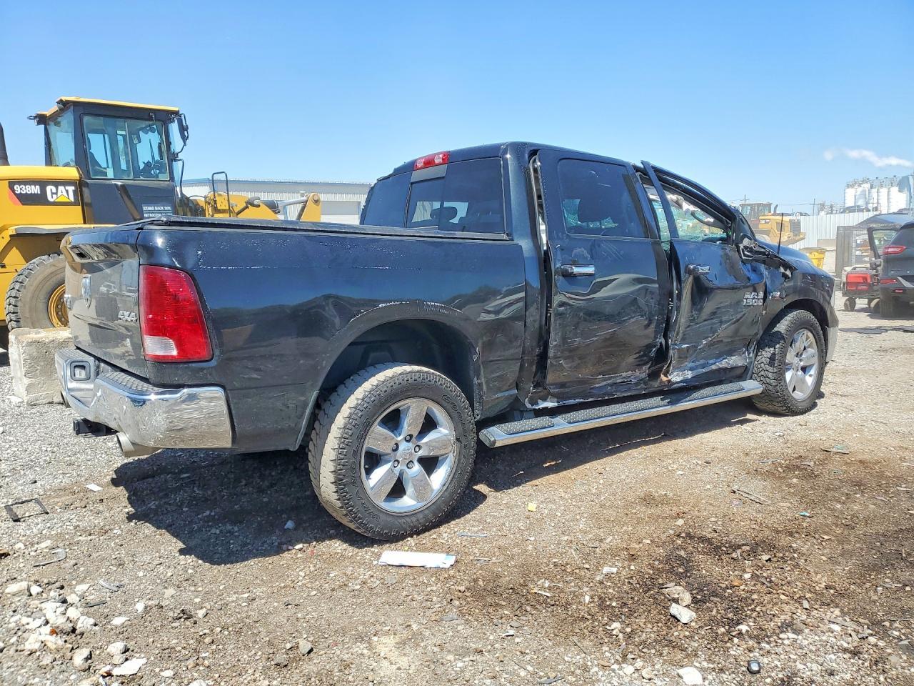 2018 Ram 1500 Slt - Image 3