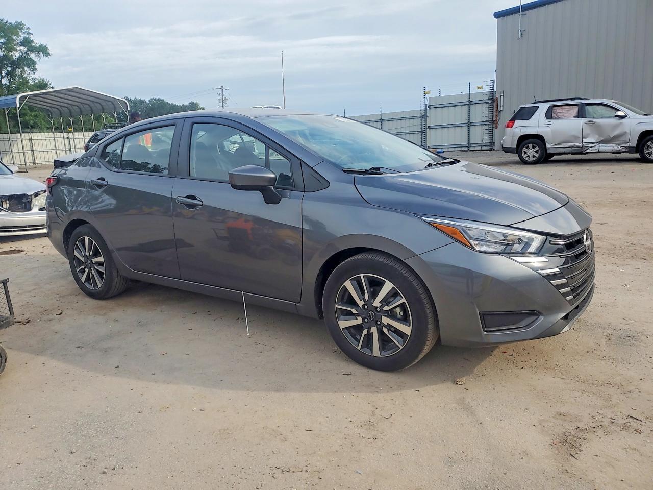 2025 Nissan Versa Sv - Image 4