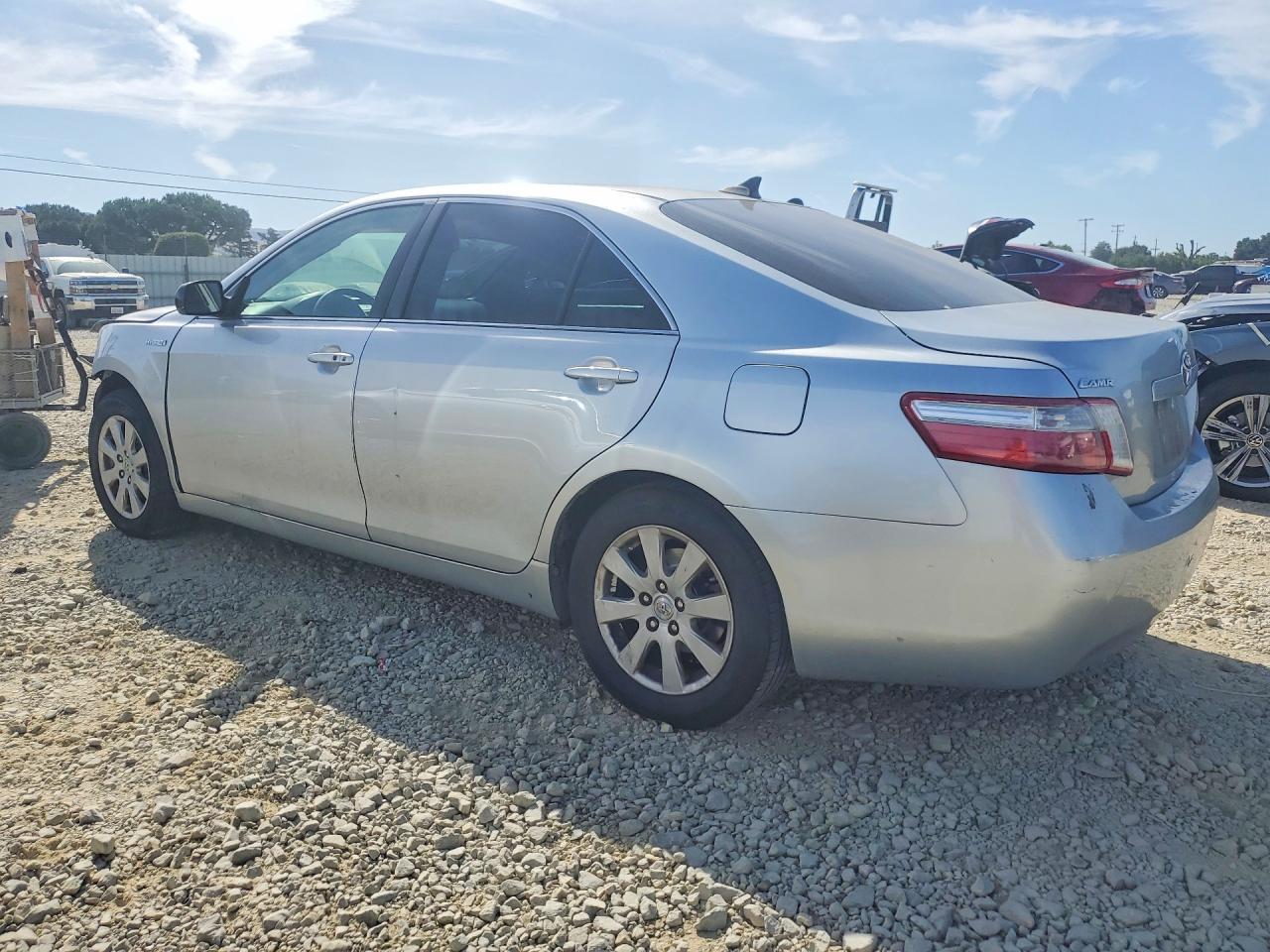 2007 Toyota Camry Hybrid - Image 2