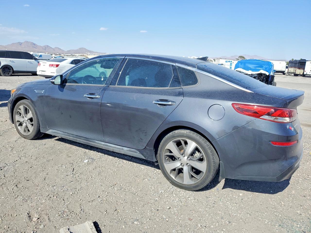 2019 Kia Optima S - Image 2