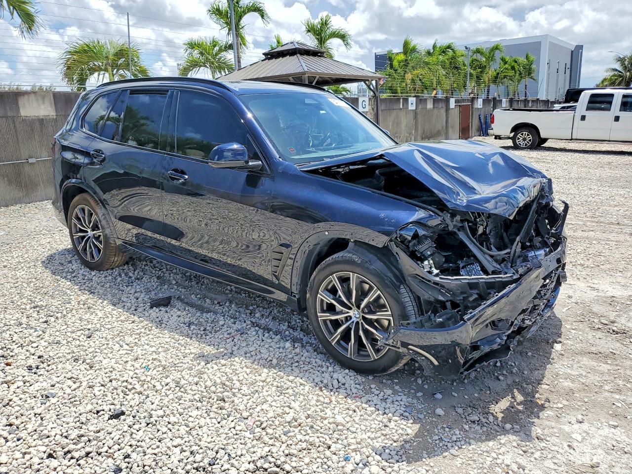 2025 BMW X5 xDrive40I - Фото 4