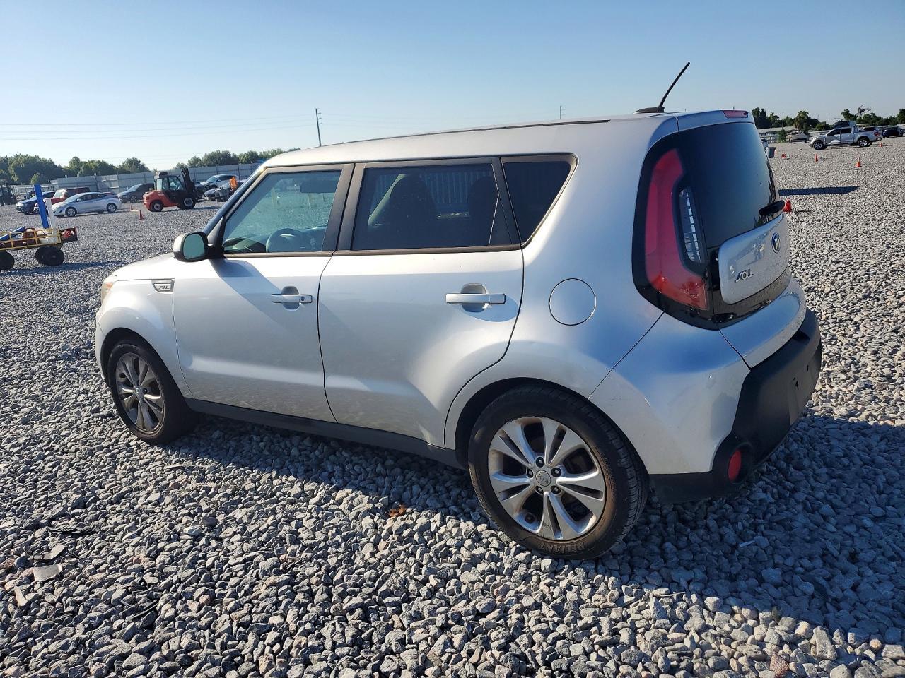 2015 Kia Soul + - Image 2