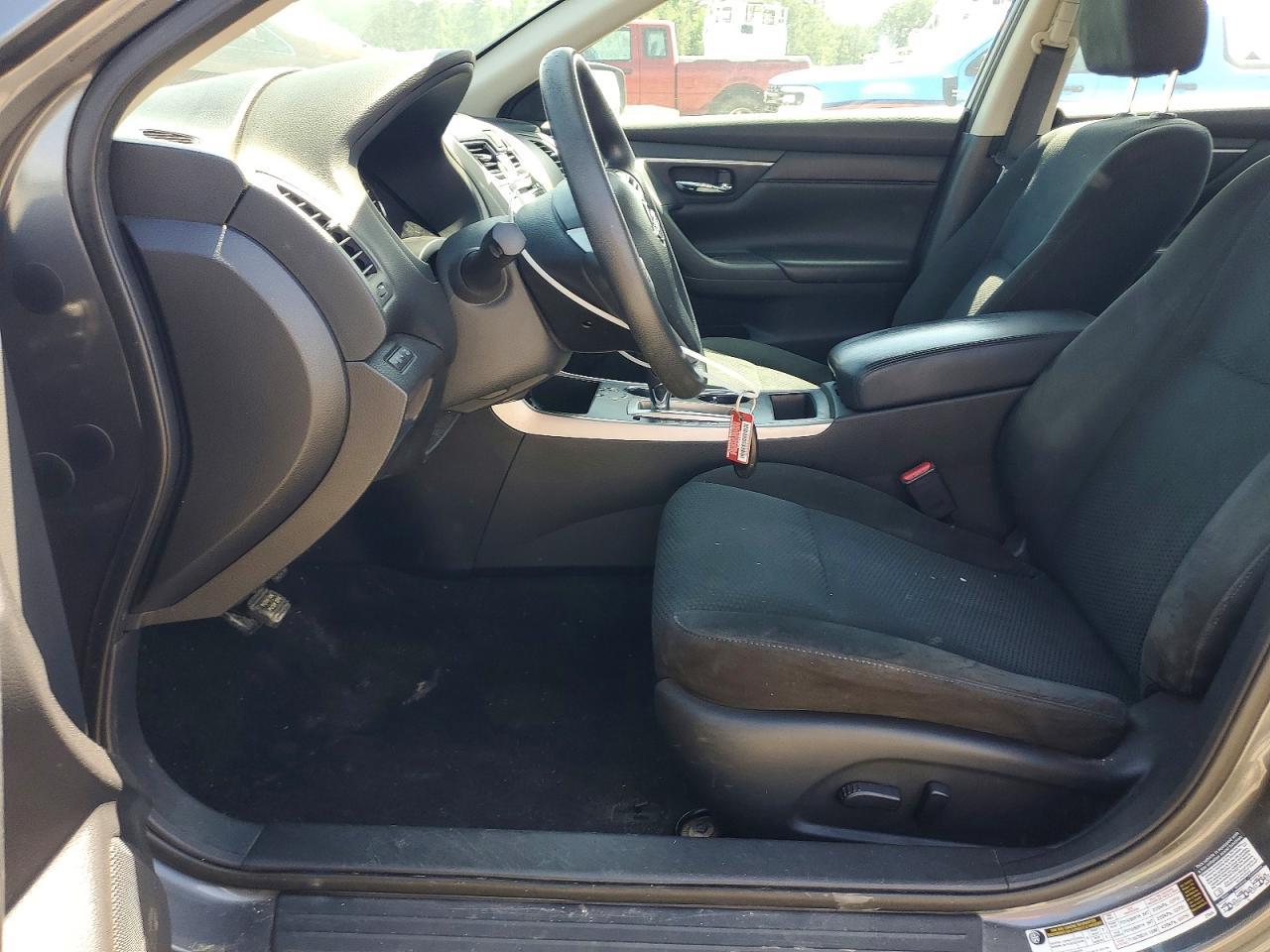 2015 Nissan Altima 2.5 S - Фото 7