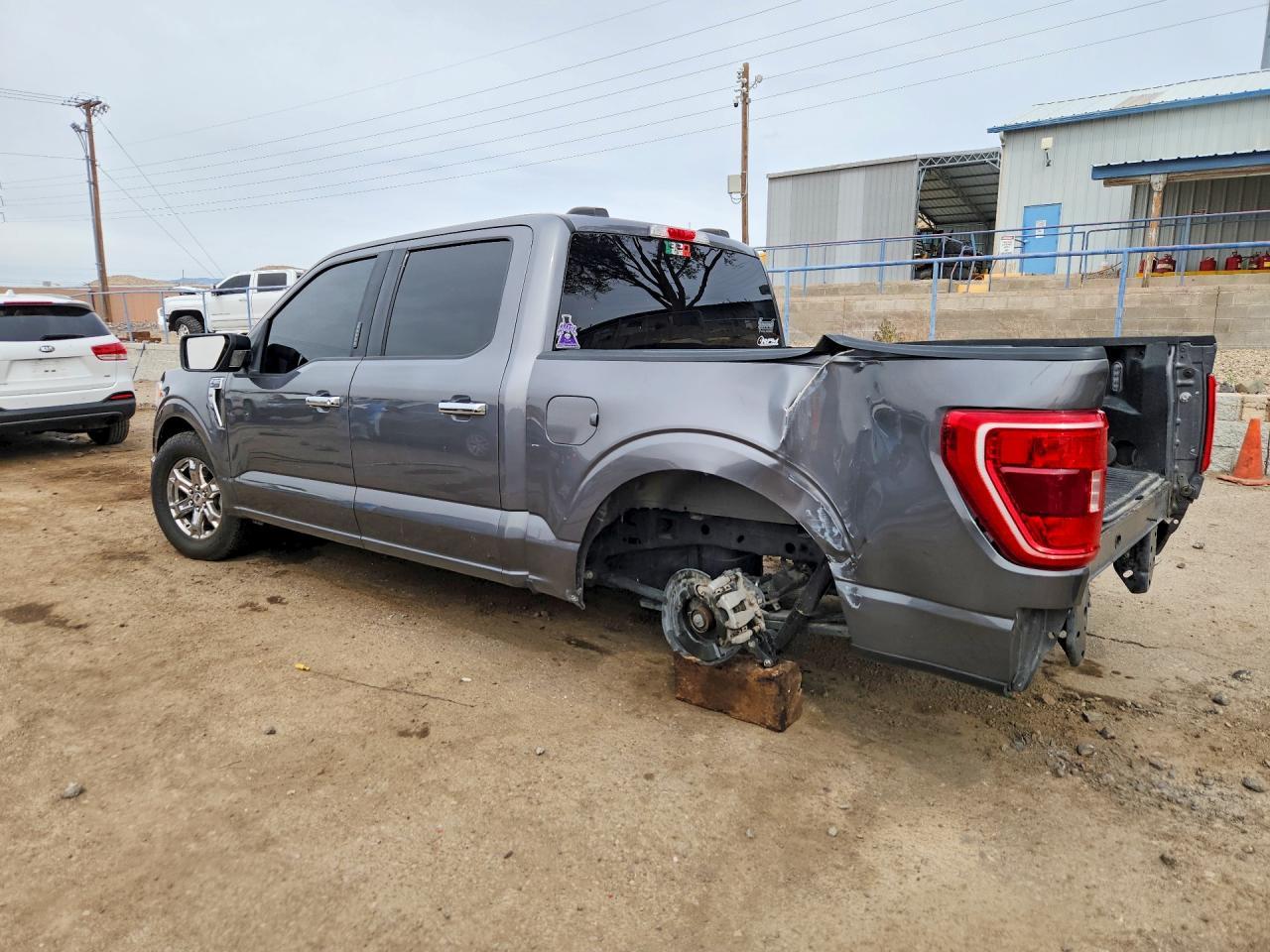 2021 Ford F150 Supercrew - Фото 2