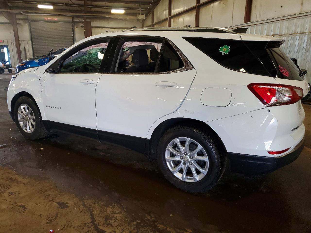 2020 Chevrolet Equinox Lt - Image 2