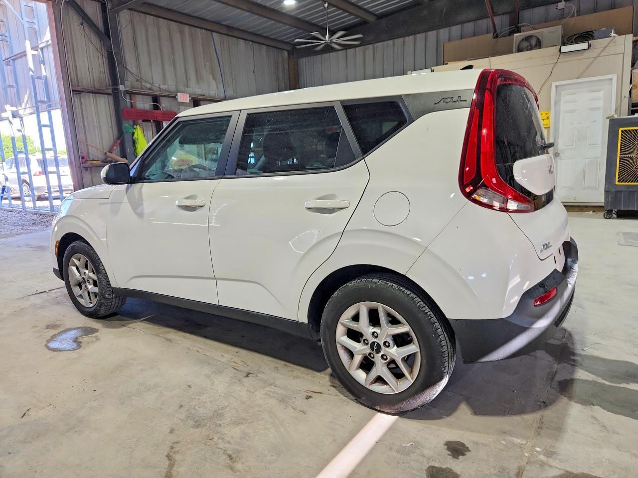 2022 Kia Soul Lx - Фото 2