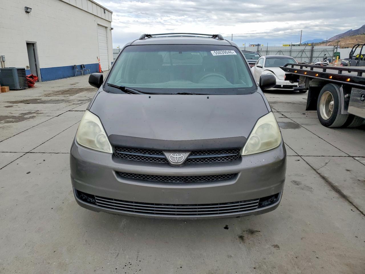 2004 Toyota Sienna Le 8 Passenger - Image 5