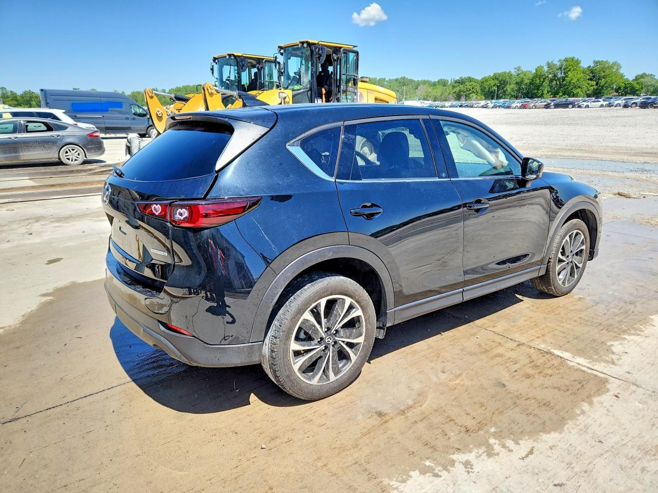 2023 Mazda Cx-5 Premium - Image 3