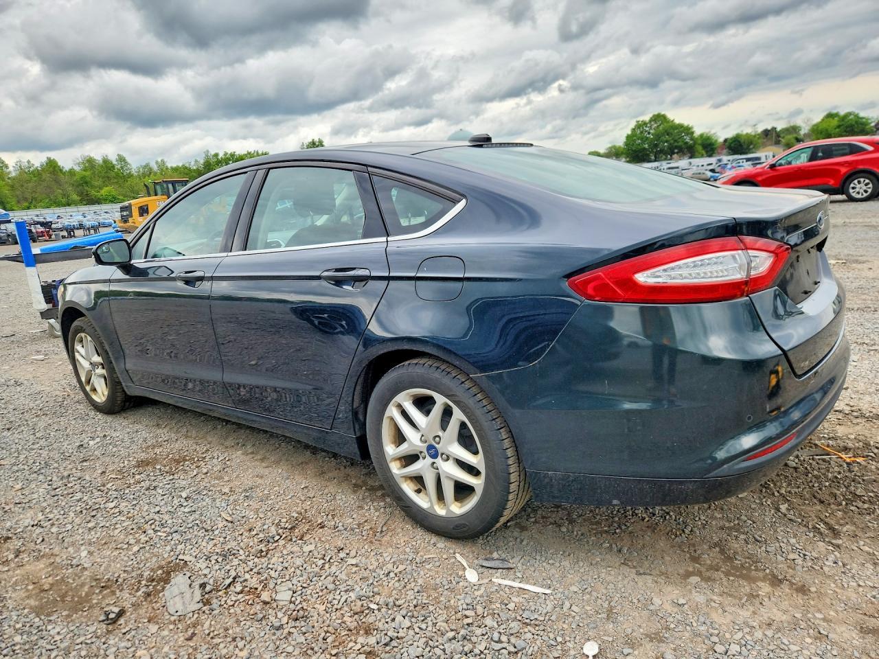 2014 Ford Fusion Se - Image 2